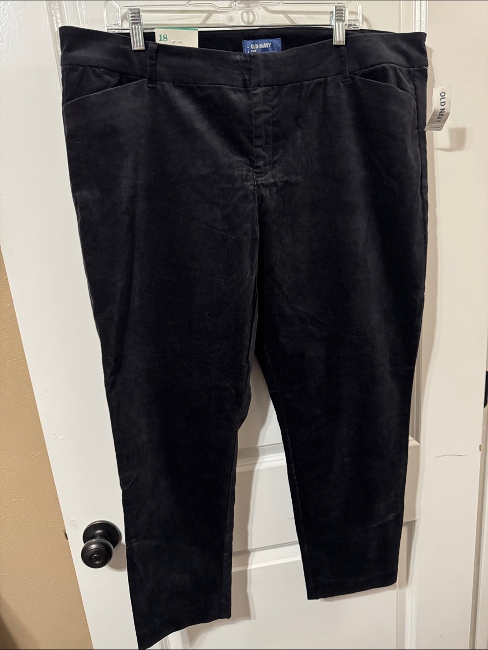 Old Navy Black Velour Pixie Pants